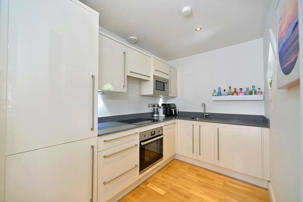 Property photo 3 of 10 Picture No. 14