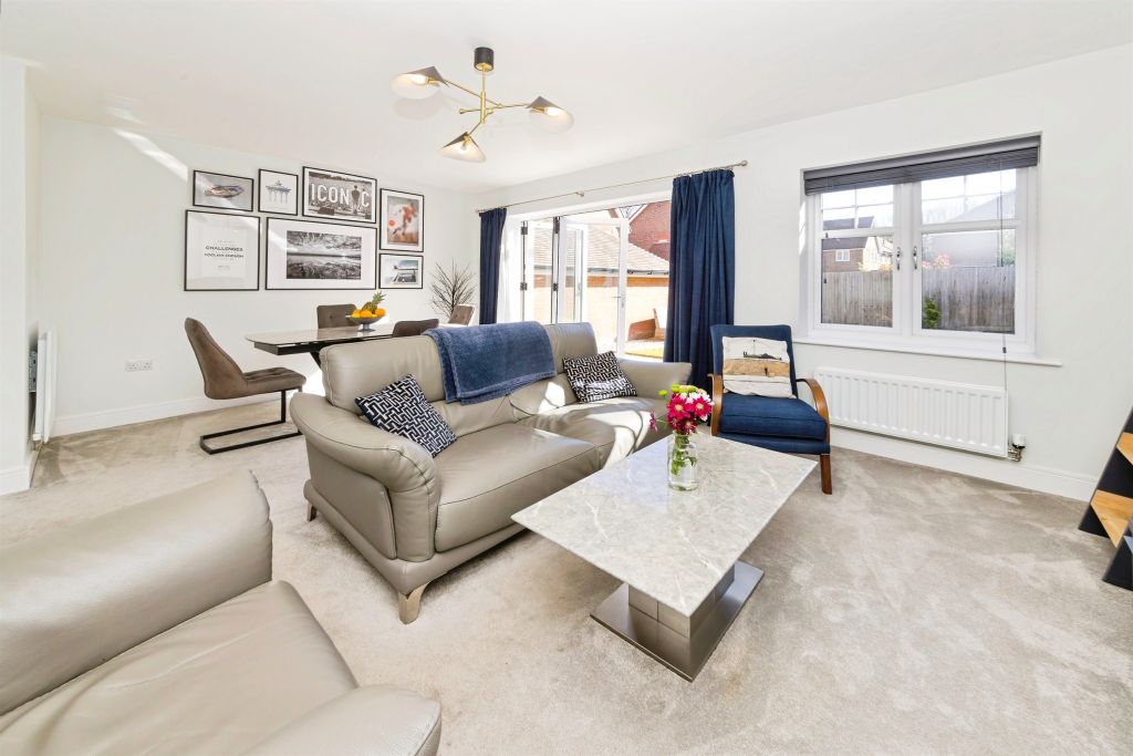 Property photo 3 of 18