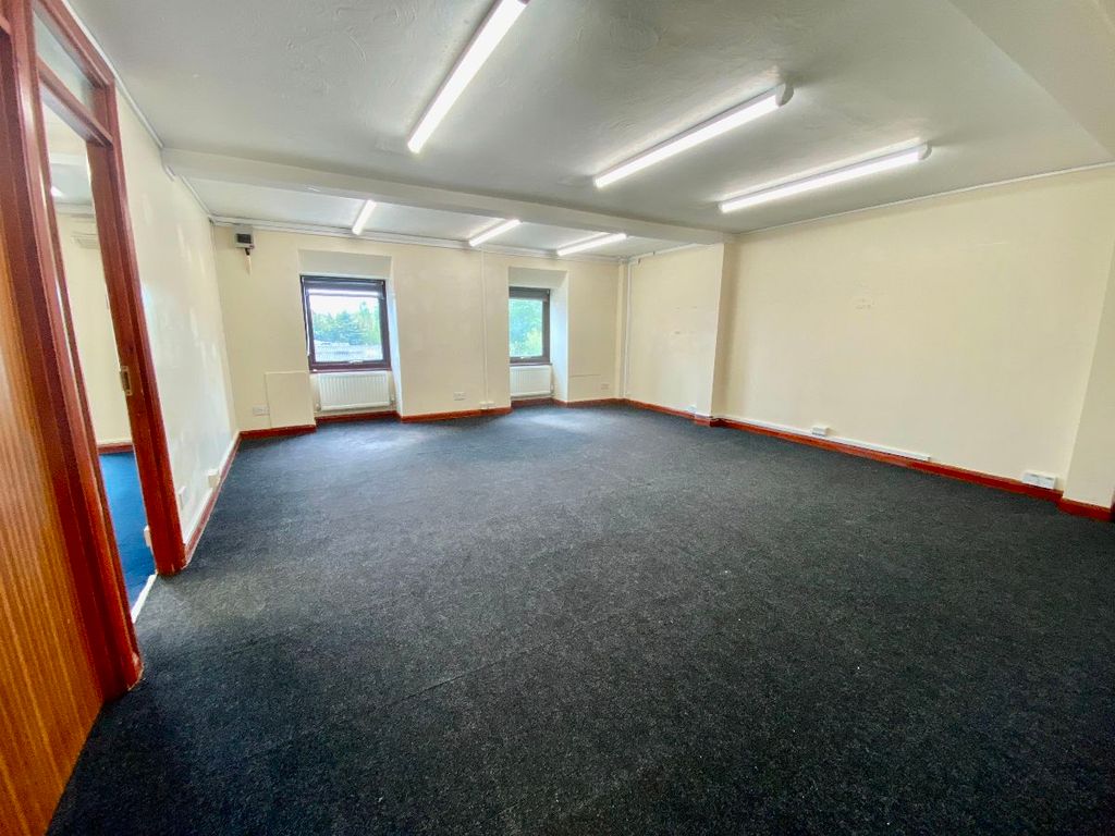 Property photo 2 of 3