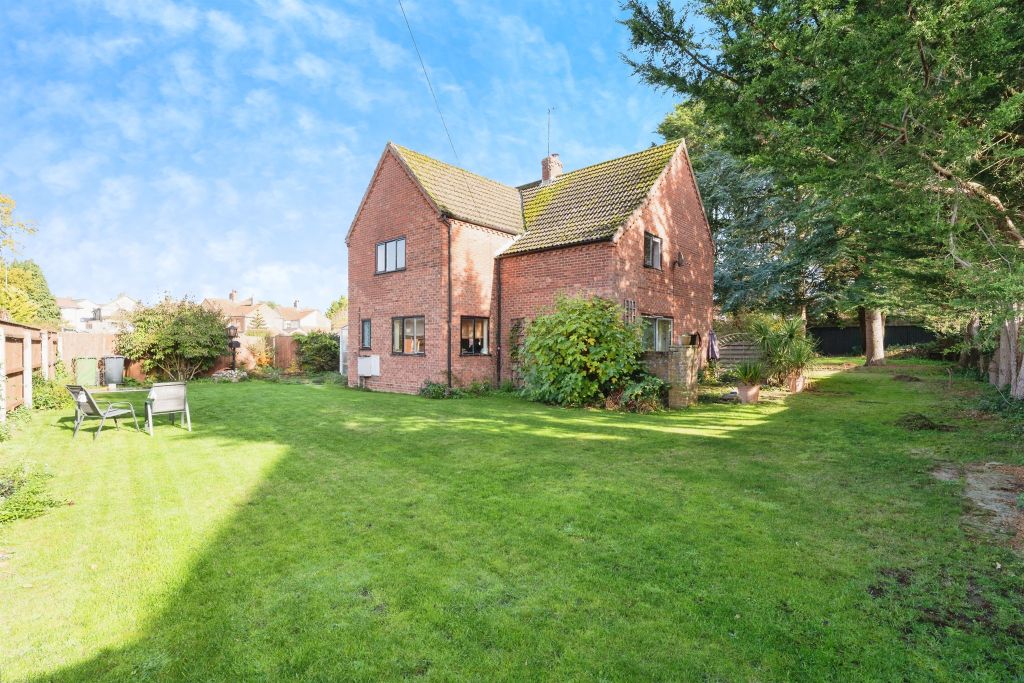 Property photo 3 of 17