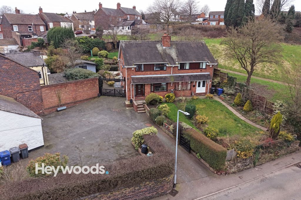 Property photo 2 of 44 Dji_20260218144019_0019_D