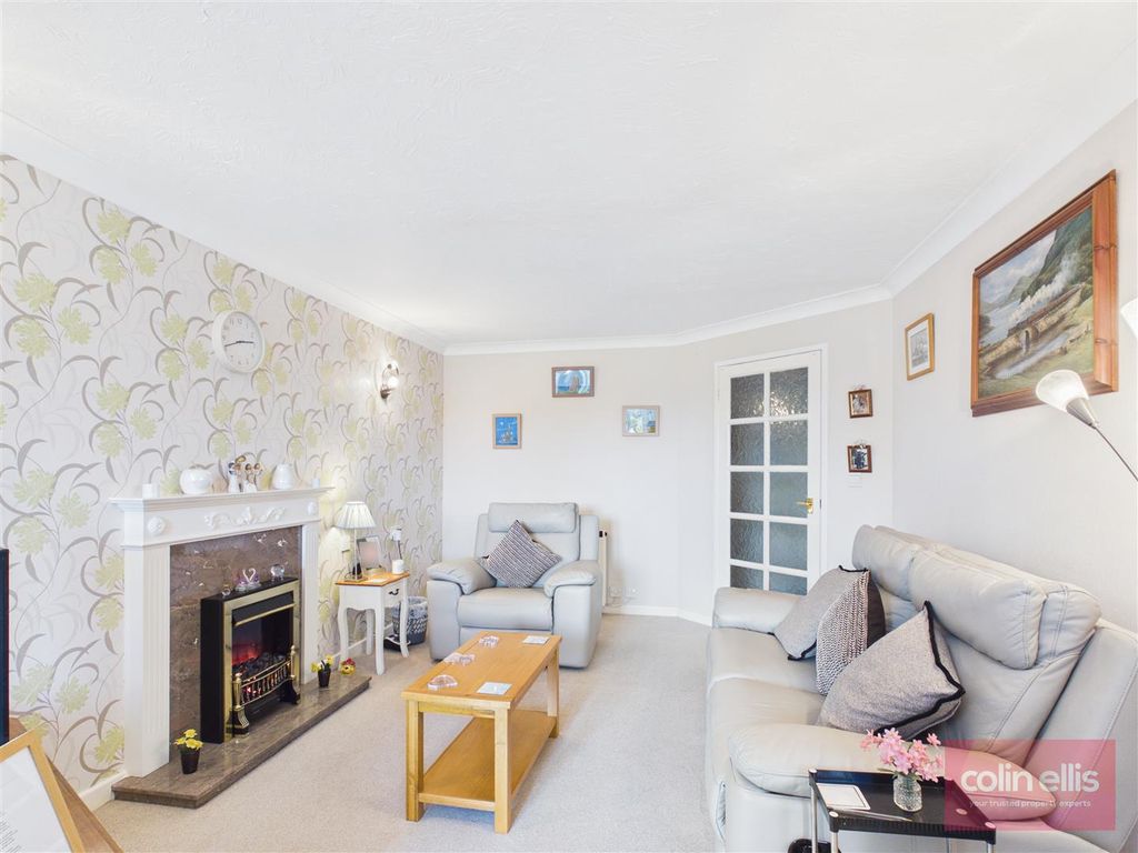 Property photo 3 of 17 Cam05075G0-Pr0388-Still010.Jpg