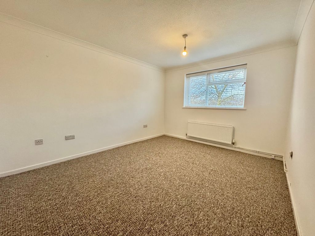 Property photo 3 of 11 Image