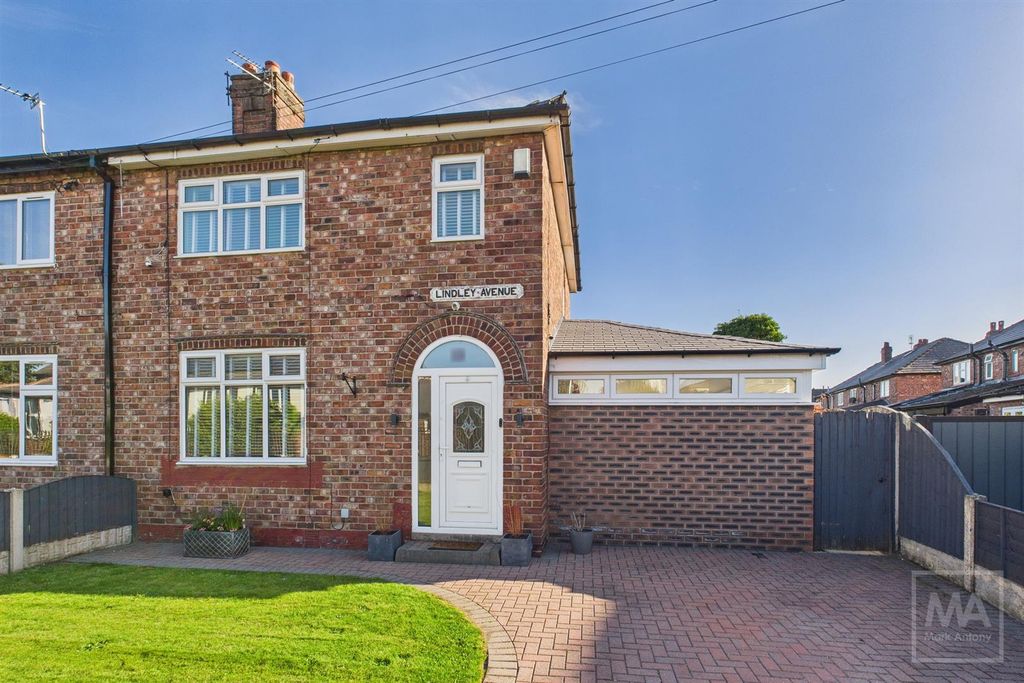 Property photo 1 of 15 Front External