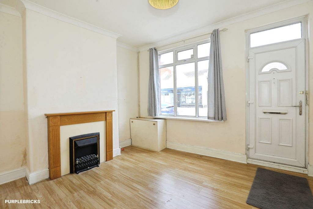 Property photo 2 of 22