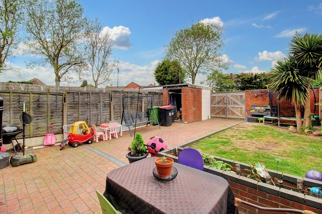 Property photo 2 of 14 Rear Garden