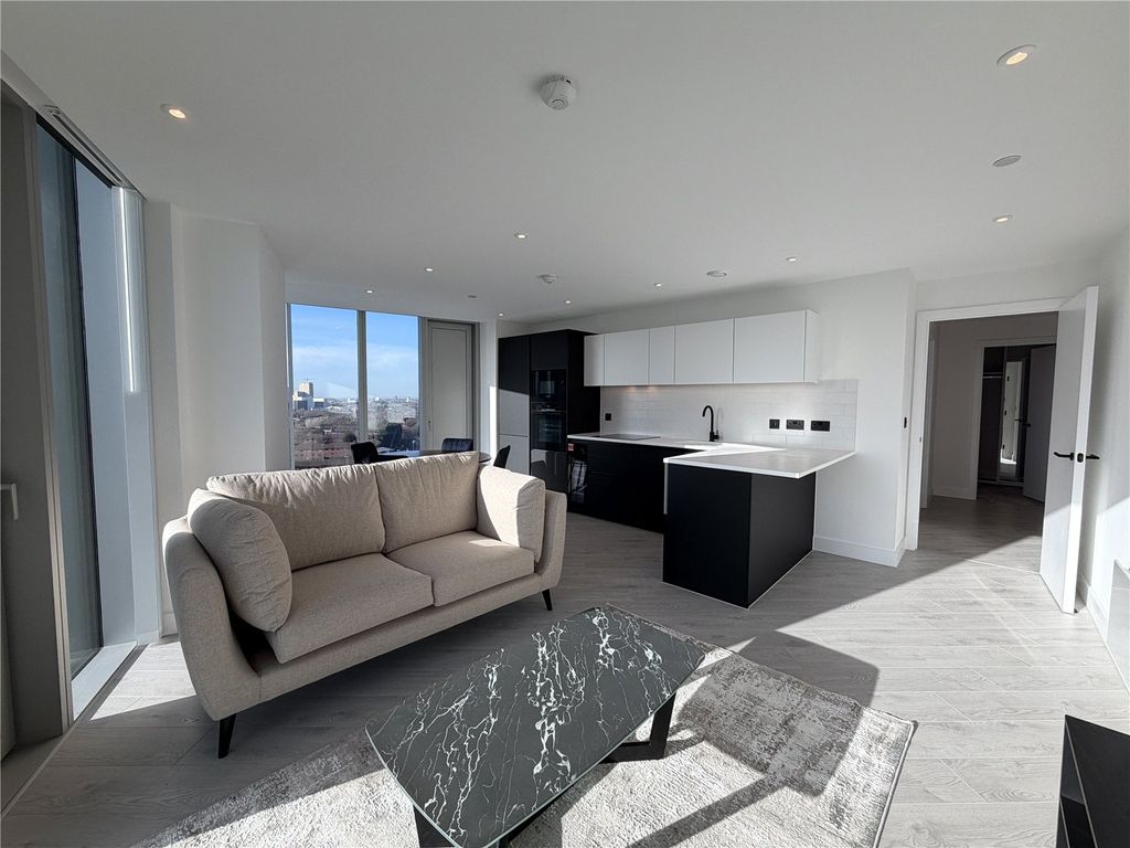 Property photo 3 of 31 Picture 3