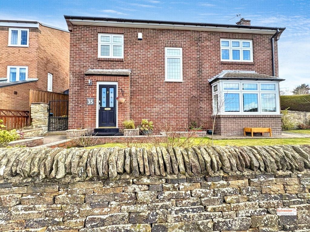 Property photo 2 of 37 Picture No. 35