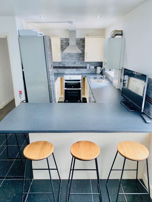 Property photo 2 of 9 Kitchen A