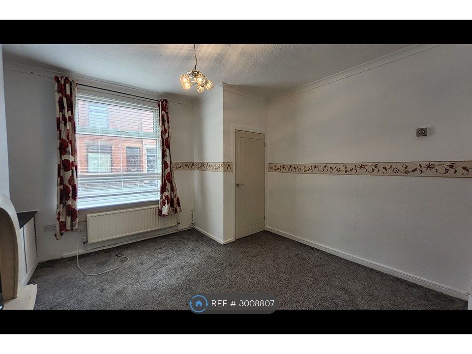 Property photo 2 of 26