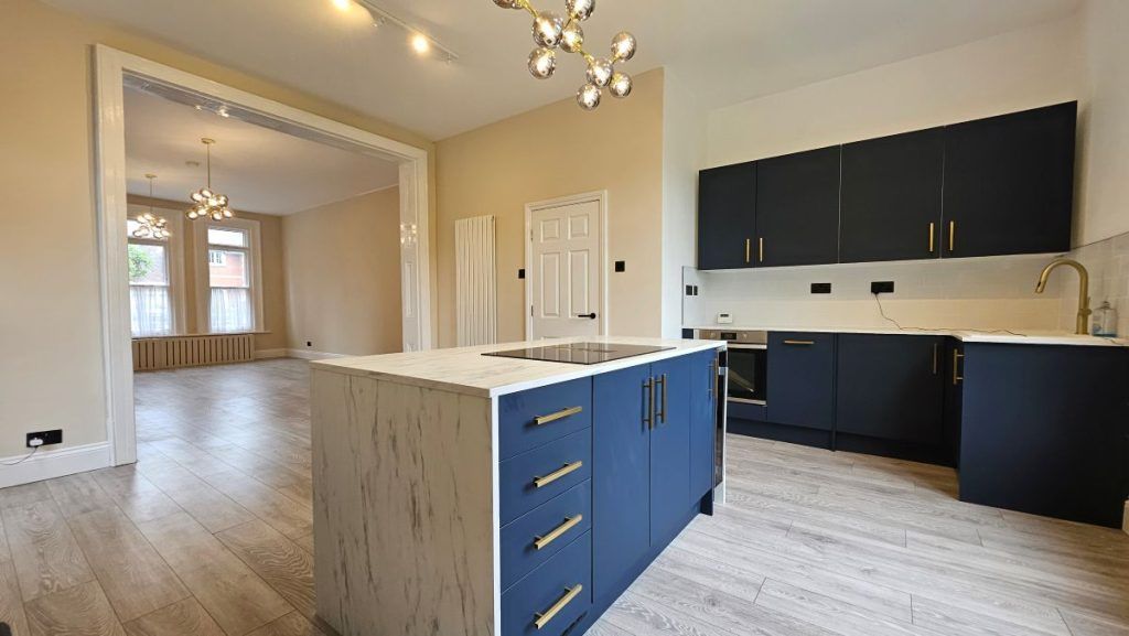 Property photo 1 of 19 6
