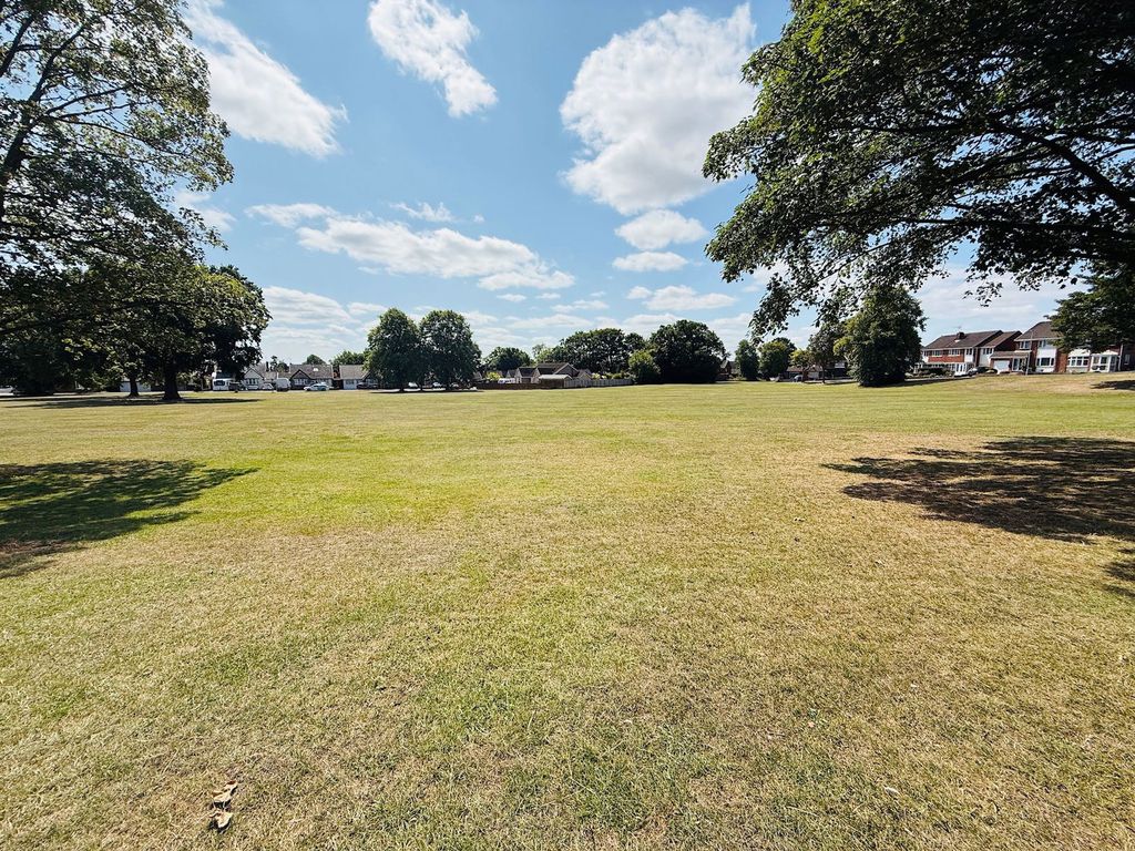 Property photo 2 of 24