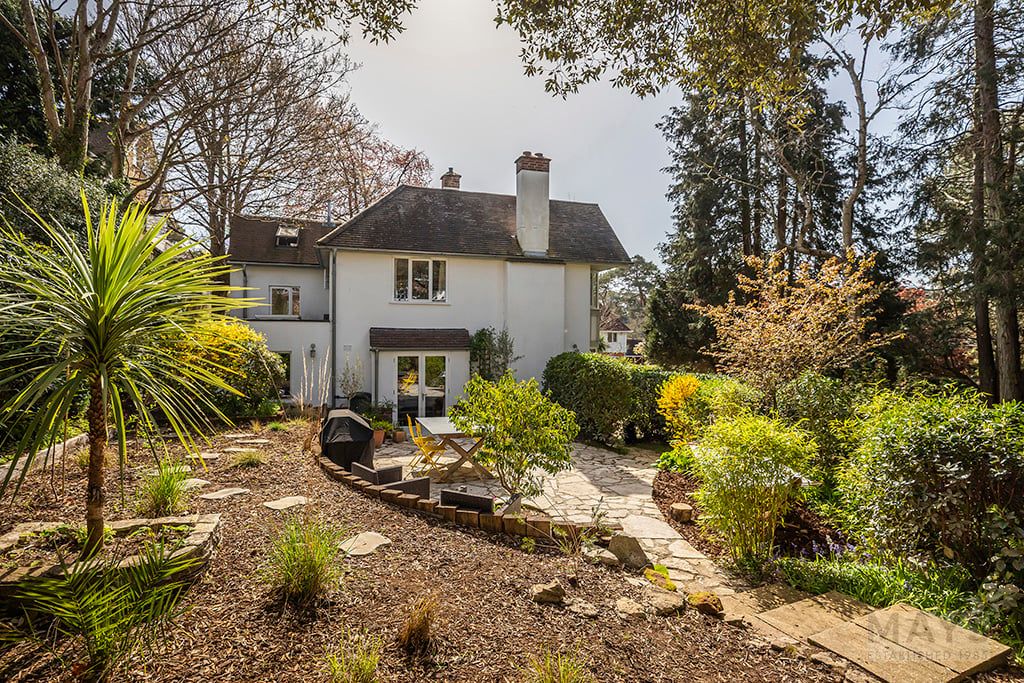 Property photo 2 of 41