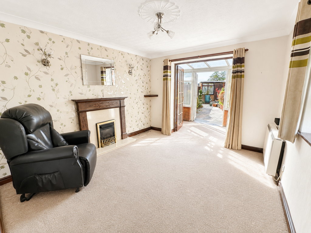 Property photo 2 of 11
