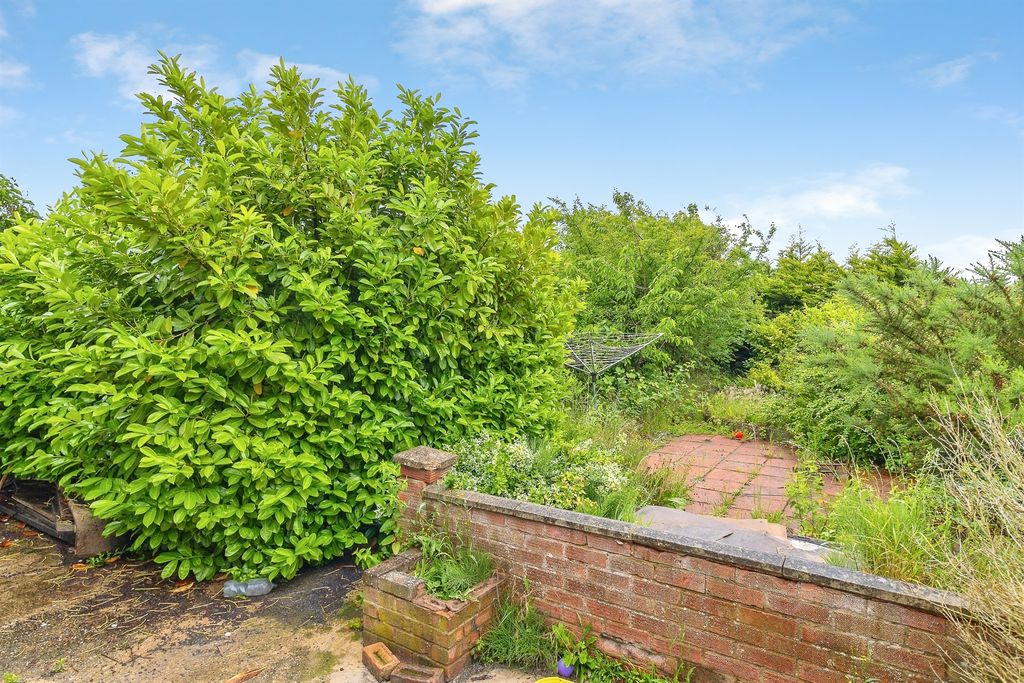 Property photo 3 of 20