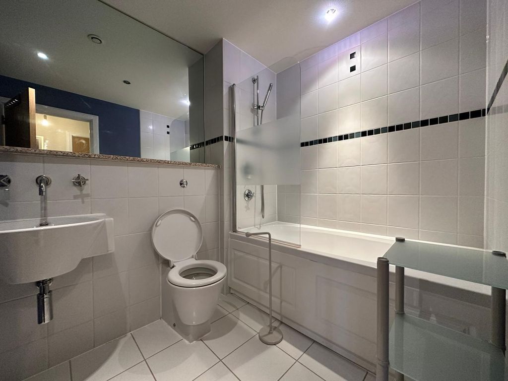 Property photo 2 of 6 Balcony