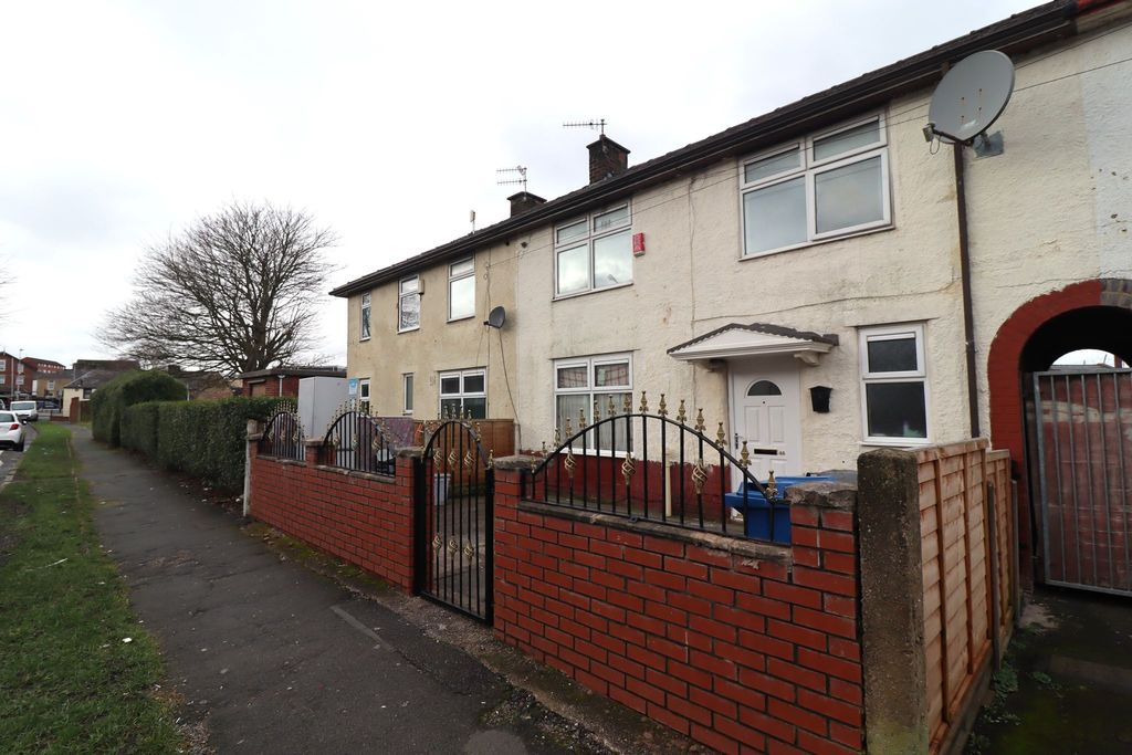 Property photo 2 of 19 Photograph 2