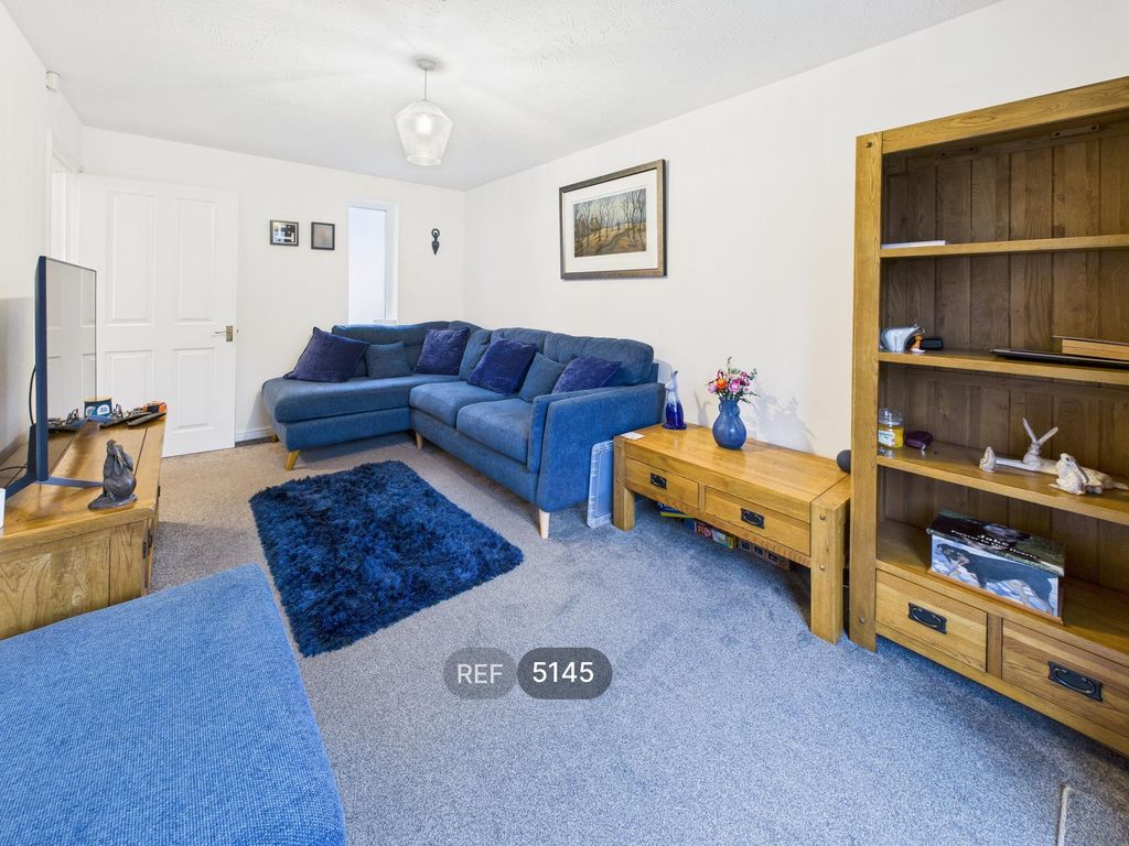 Property photo 3 of 15 Living Room