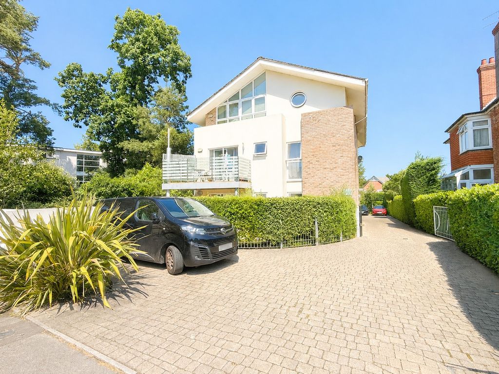 Property photo 1 of 21 Img_9906