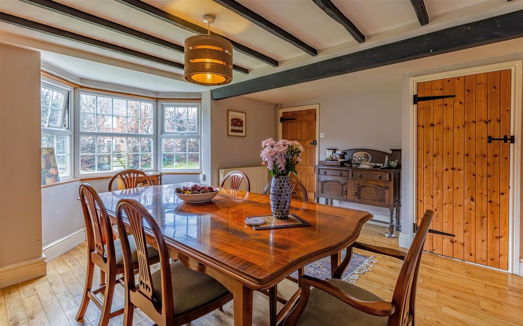 Property photo 2 of 32 Bx1A7632-Hdr.Jpg