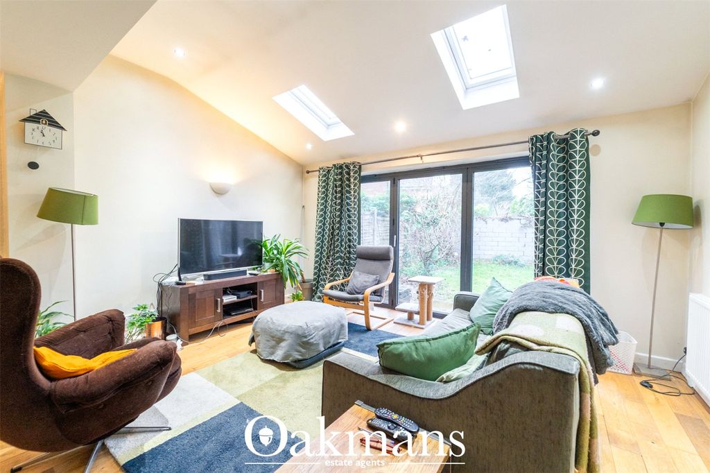 Property photo 2 of 42 Picture No. 12