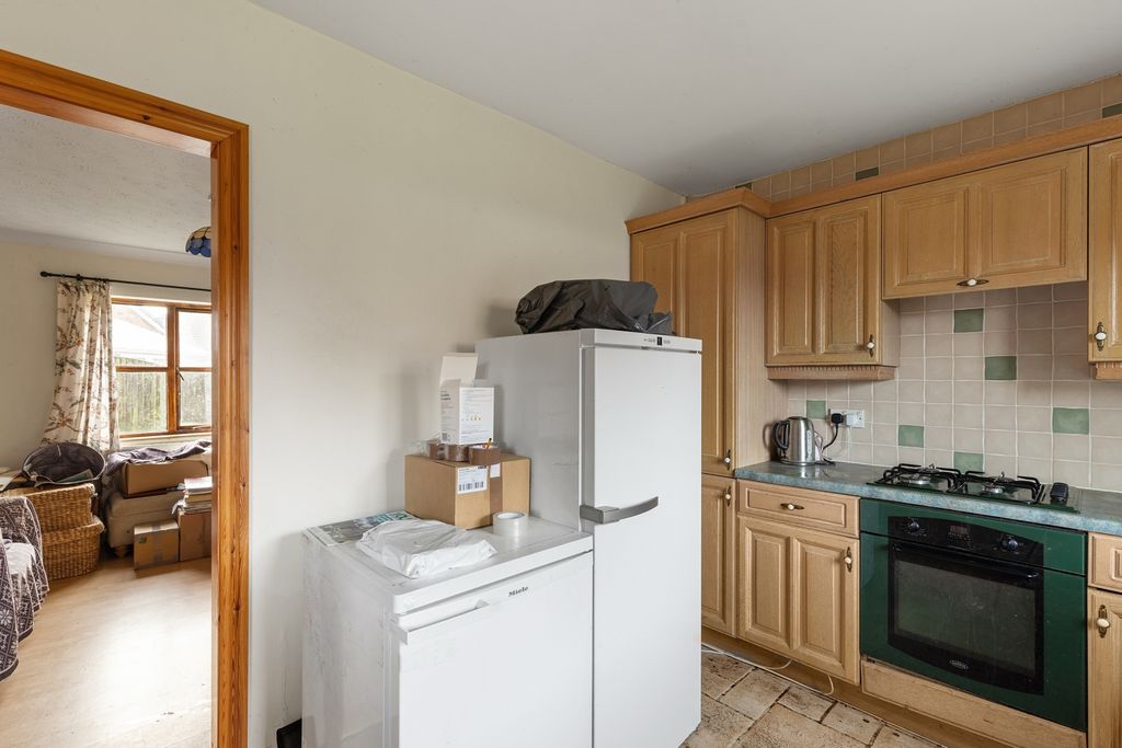 Property photo 3 of 13 Kitchen