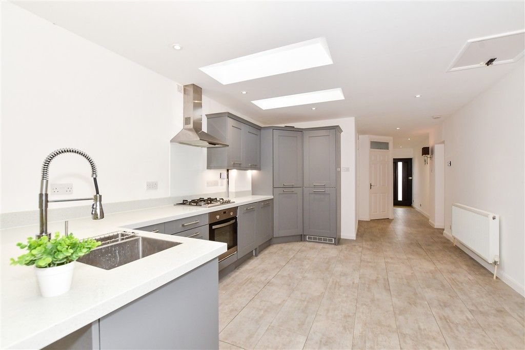 Property photo 2 of 11 Kitchen/Diner