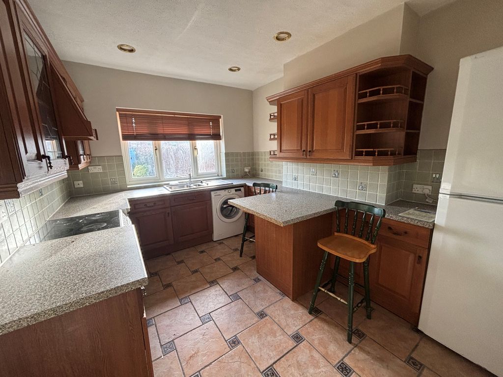 Property photo 2 of 13 Image