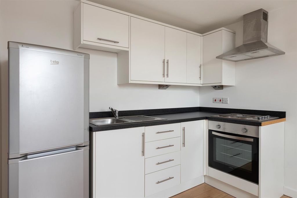 Property photo 3 of 7 Or_E-004.Jpg