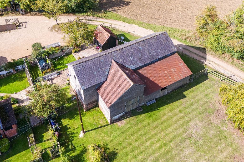 Property photo 2 of 13 1440Px-The Barn-6