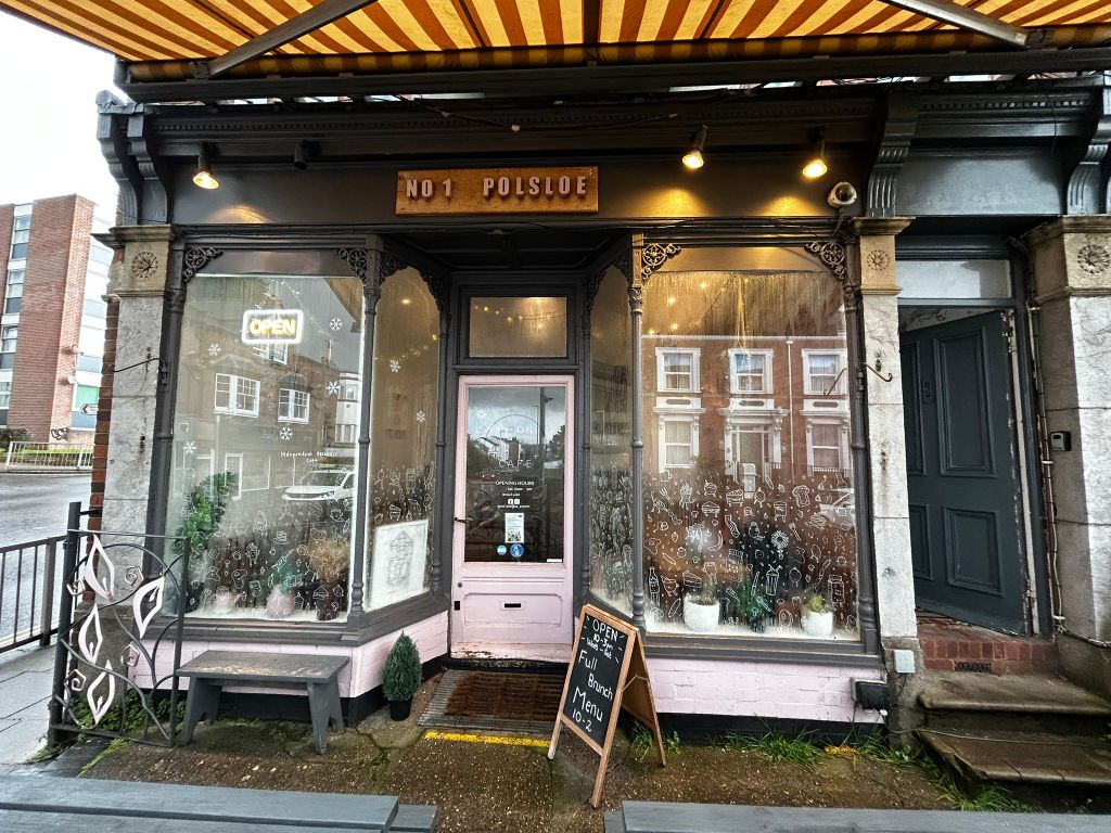 Property photo 2 of 8