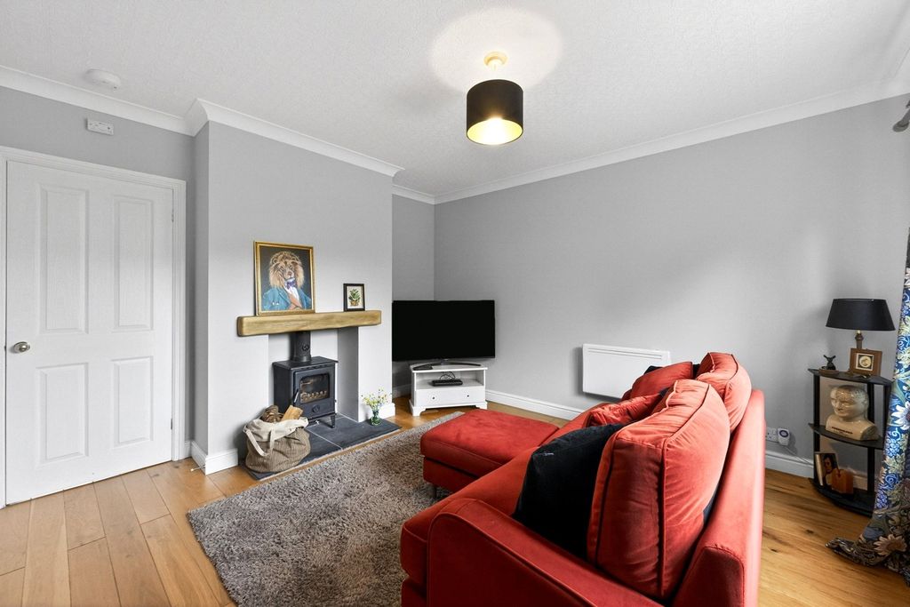 Property photo 3 of 16 Living Room