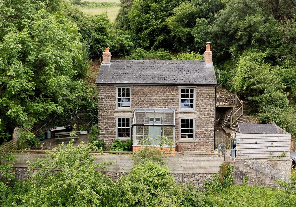 Property photo 1 of 16 Lydbrook Cottage-2-Cropped2
