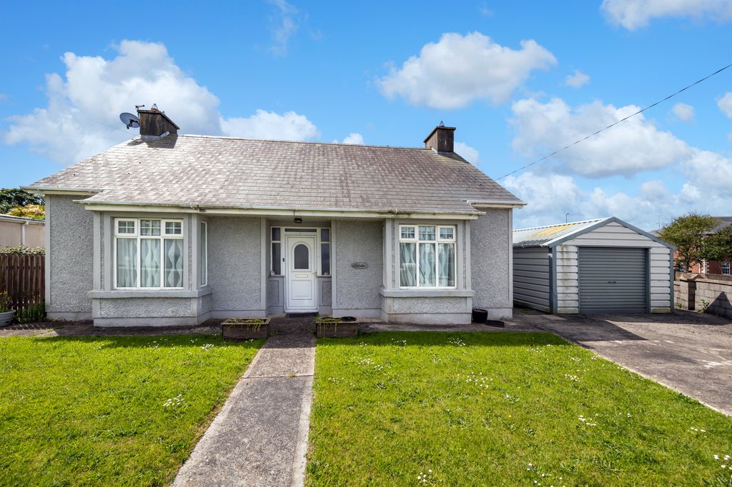 Property photo 1 of 37