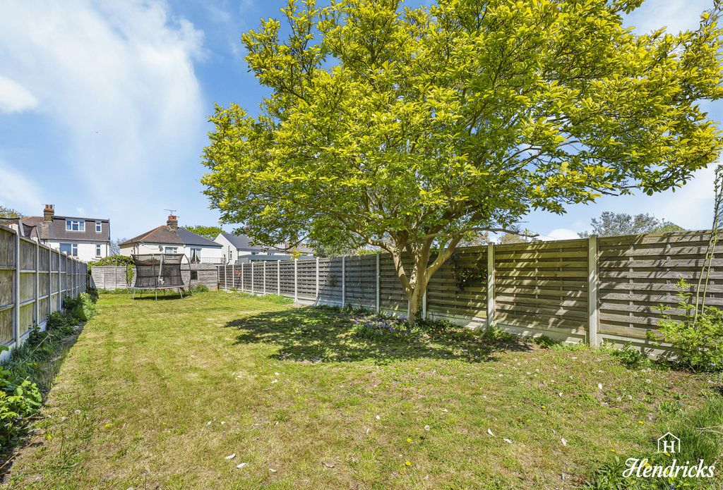 Property photo 2 of 30