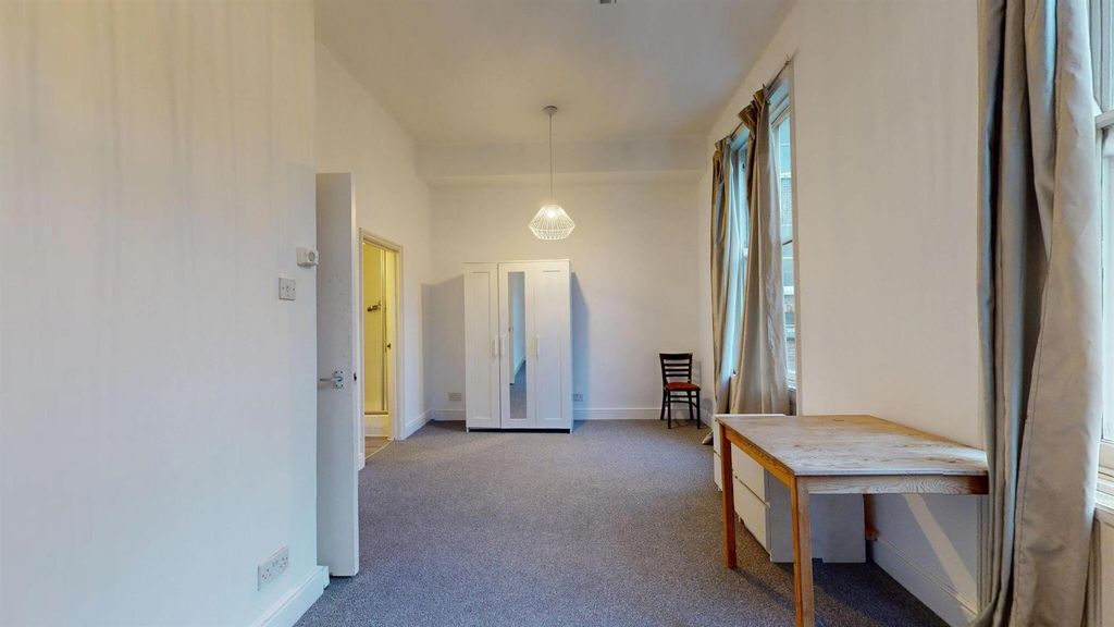 Property photo 3 of 16 6903490d9dc06356Da032d49_6cd96A55Bc1Aed3d0Ca9c01B6