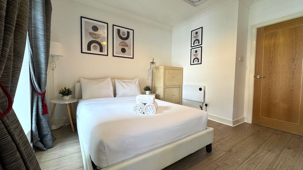 Property photo 3 of 30