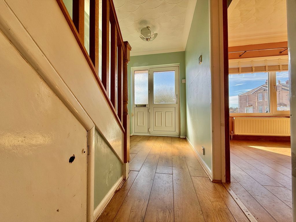 Property photo 2 of 13 Photo 7