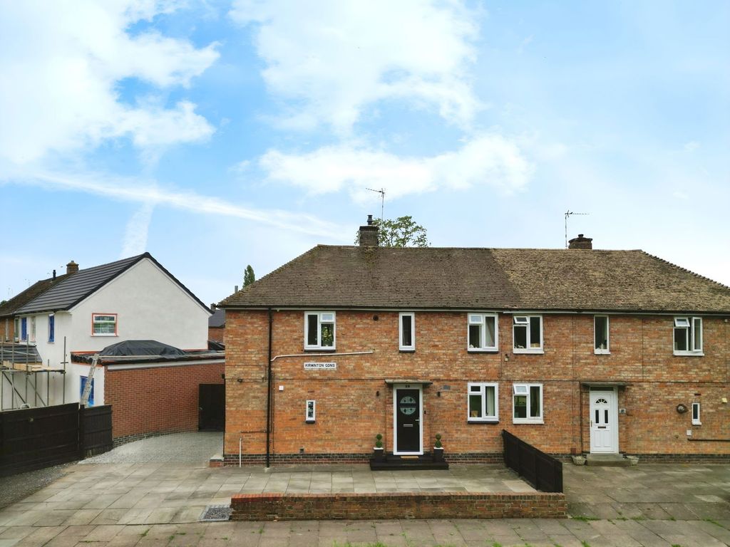 Property photo 2 of 26