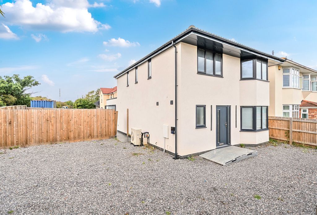 Property photo 1 of 22 1349487-11-68c01E...