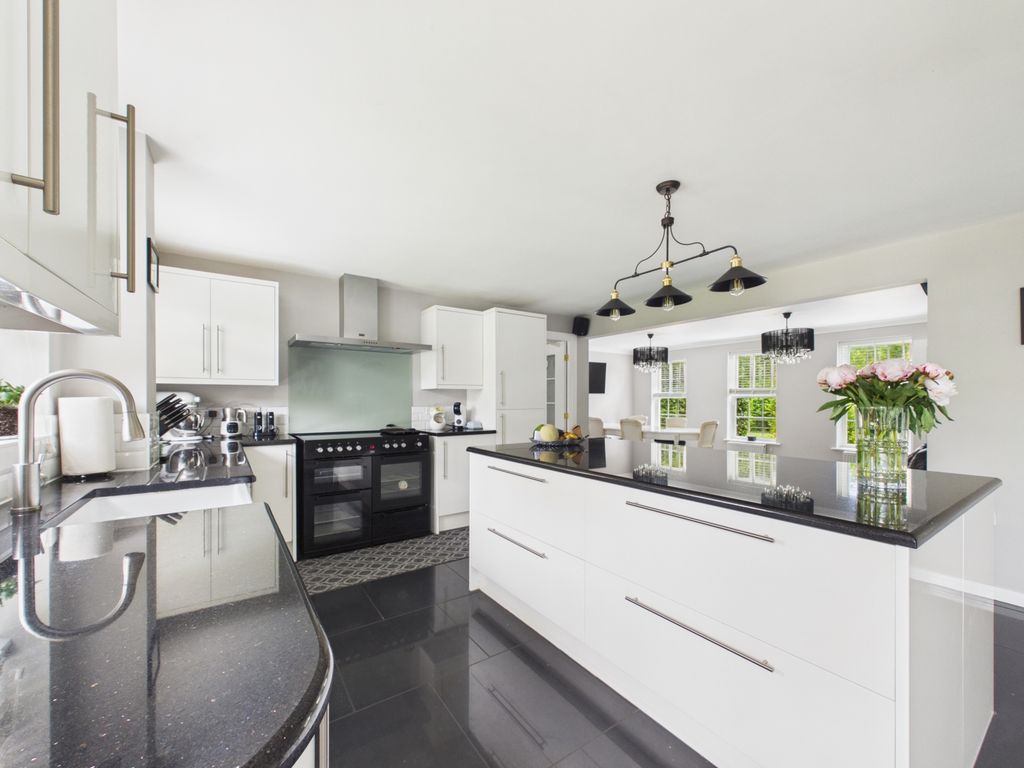 Property photo 2 of 43 Kitchen