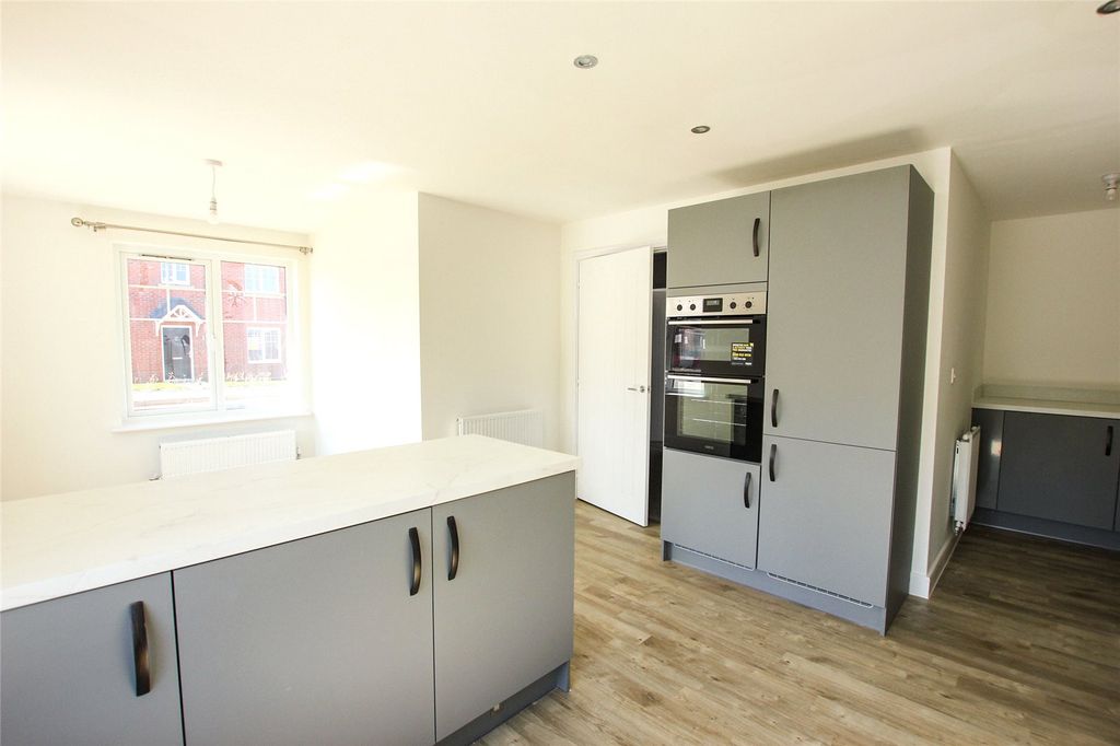 Property photo 3 of 15 Picture No. 36