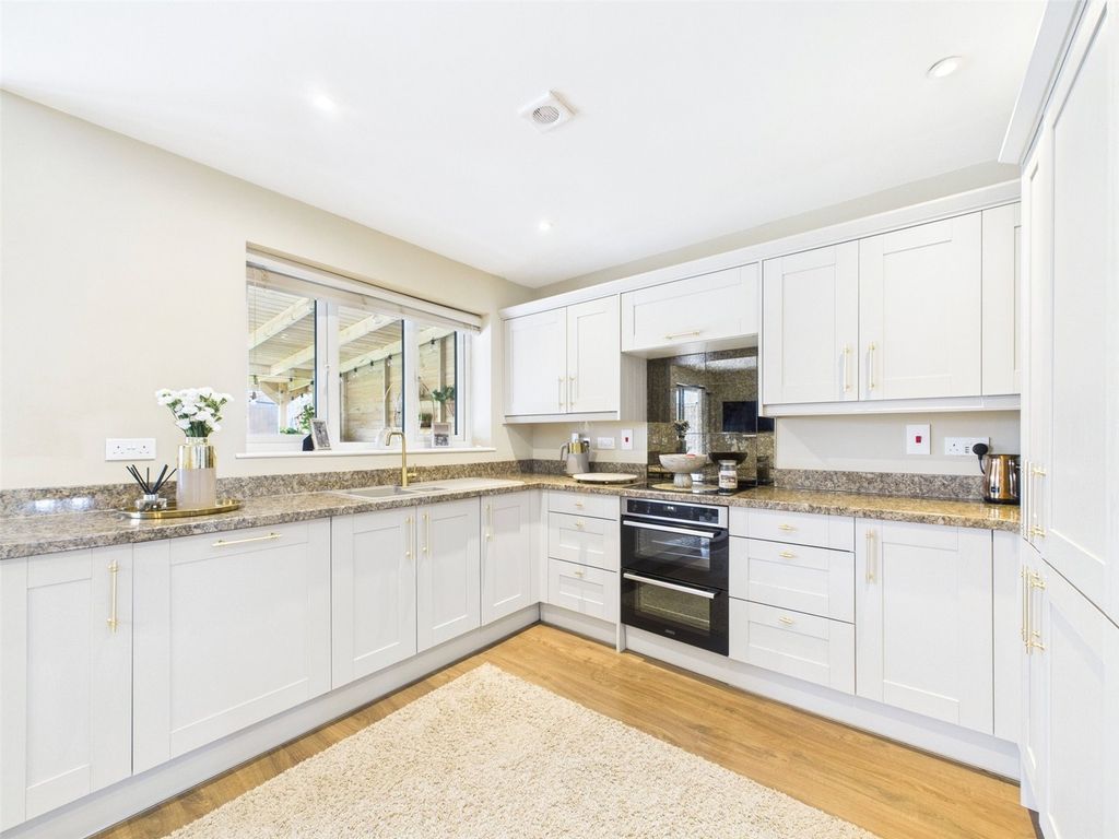 Property photo 3 of 19 Picture No. 03