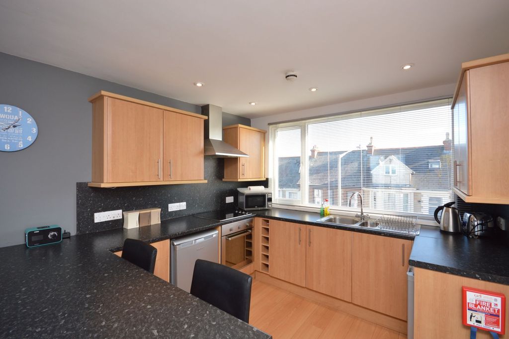 Property photo 3 of 9 Photo 5