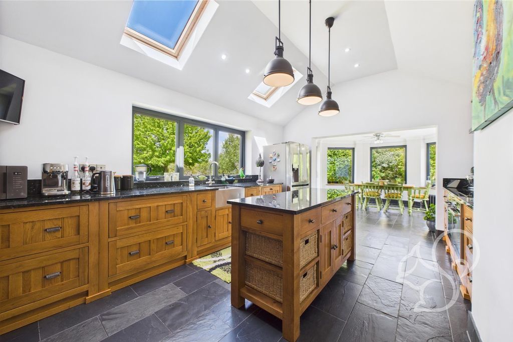 Property photo 2 of 56