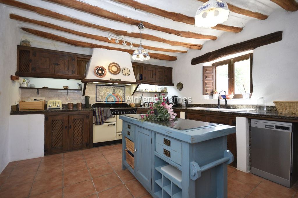 Property photo 3 of 30