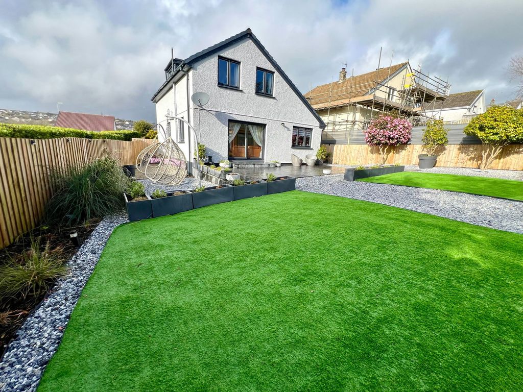 Property photo 2 of 24