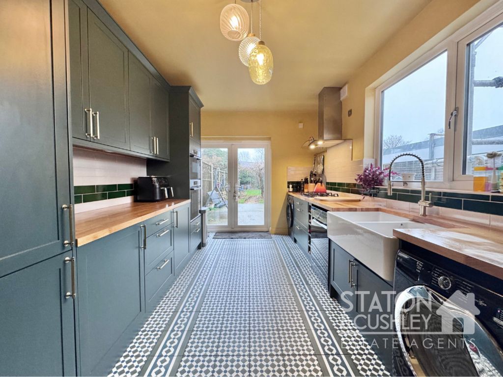 Property photo 2 of 24