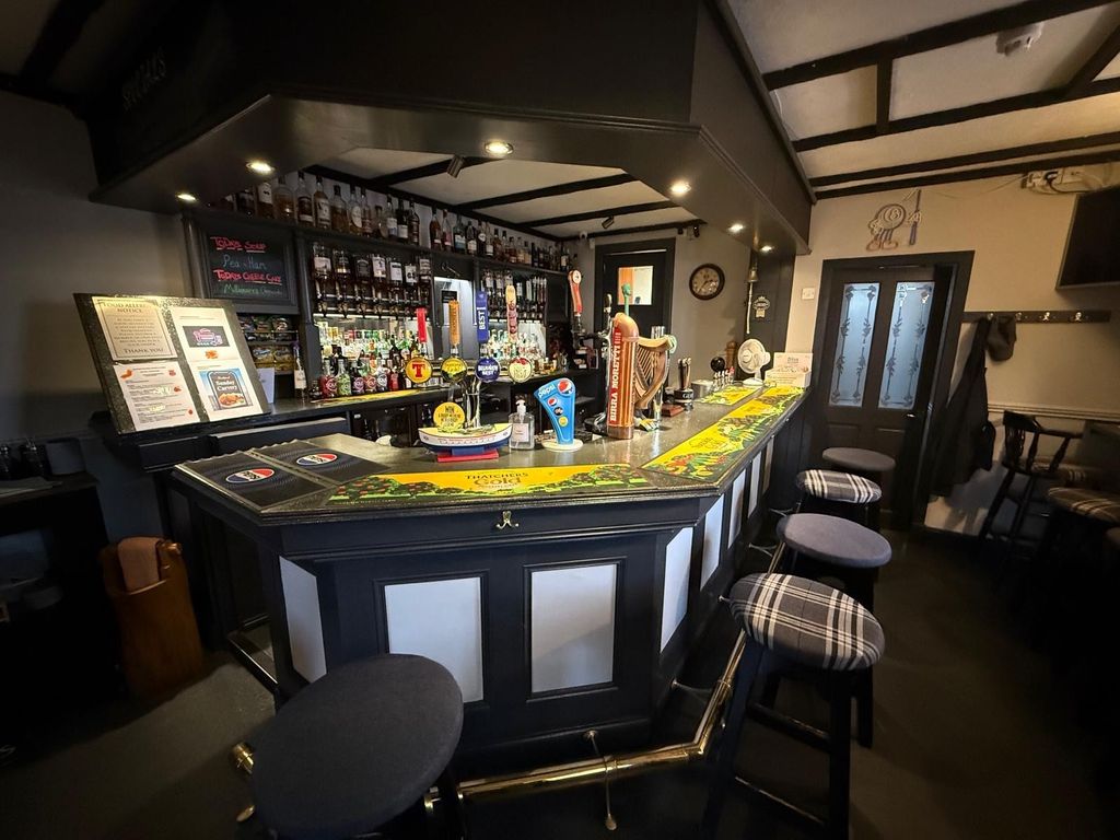 Property photo 3 of 12