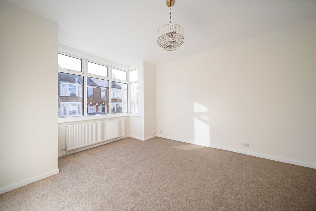 Property photo 2 of 16 Photo 10